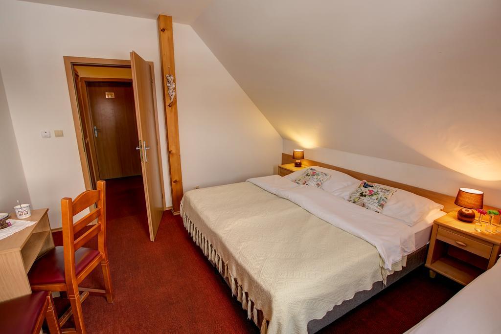 Liptovská Sielnica Hotel Koliba Greta מראה חיצוני תמונה